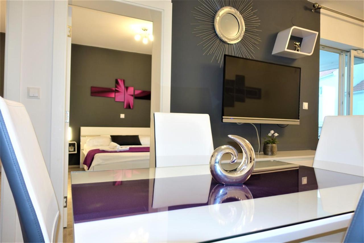 New And Modern Apartment Karavona Bol Exterior photo
